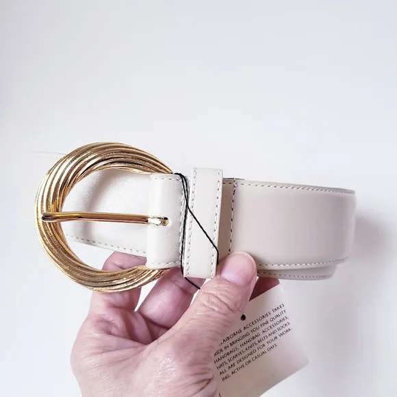 Liz Claiborne | Accessories | Vintage Liz Claiborne Cream  display picture 1